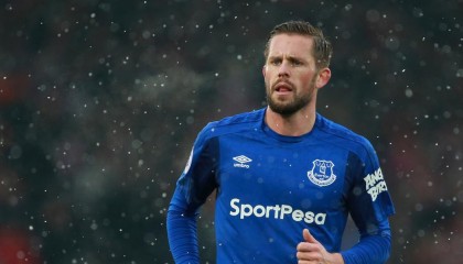 开云体育世界杯-拉亚神扑定乾坤！利物浦绝境突围，多特蒙德饮恨安菲尔德