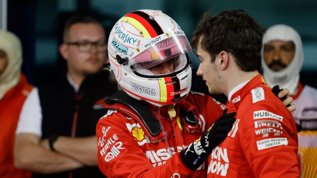 索伯车队险胜哈斯车队，勒克莱尔带队取胜